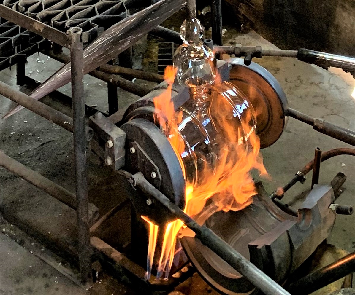 Glasfässer & Edelstahlfässer / Weinfässer aus Glas und Edelstahl