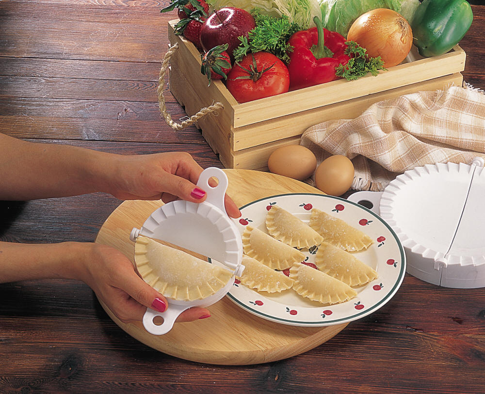 MAAJ Onlineshop - pastamaker pasta maker set Dough Shaper pater ravioli  calzone soup noodle noodles pates